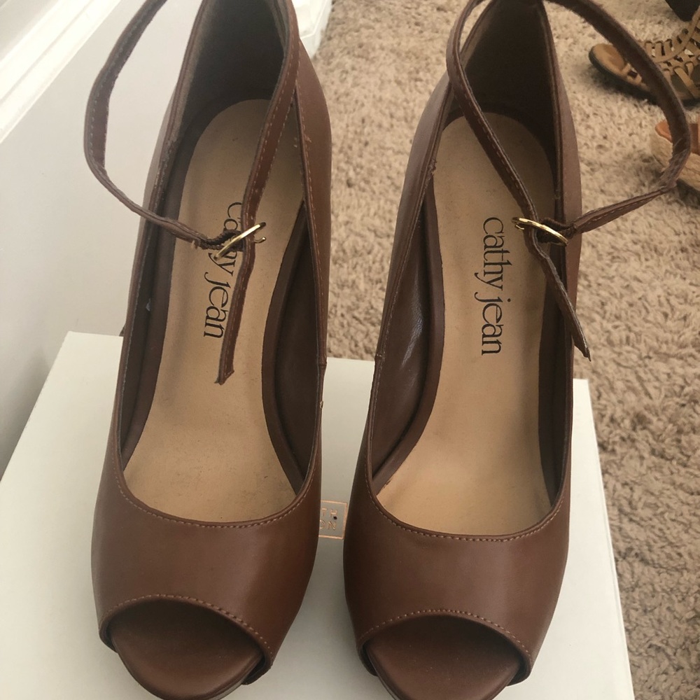 Ankle-strap Heels